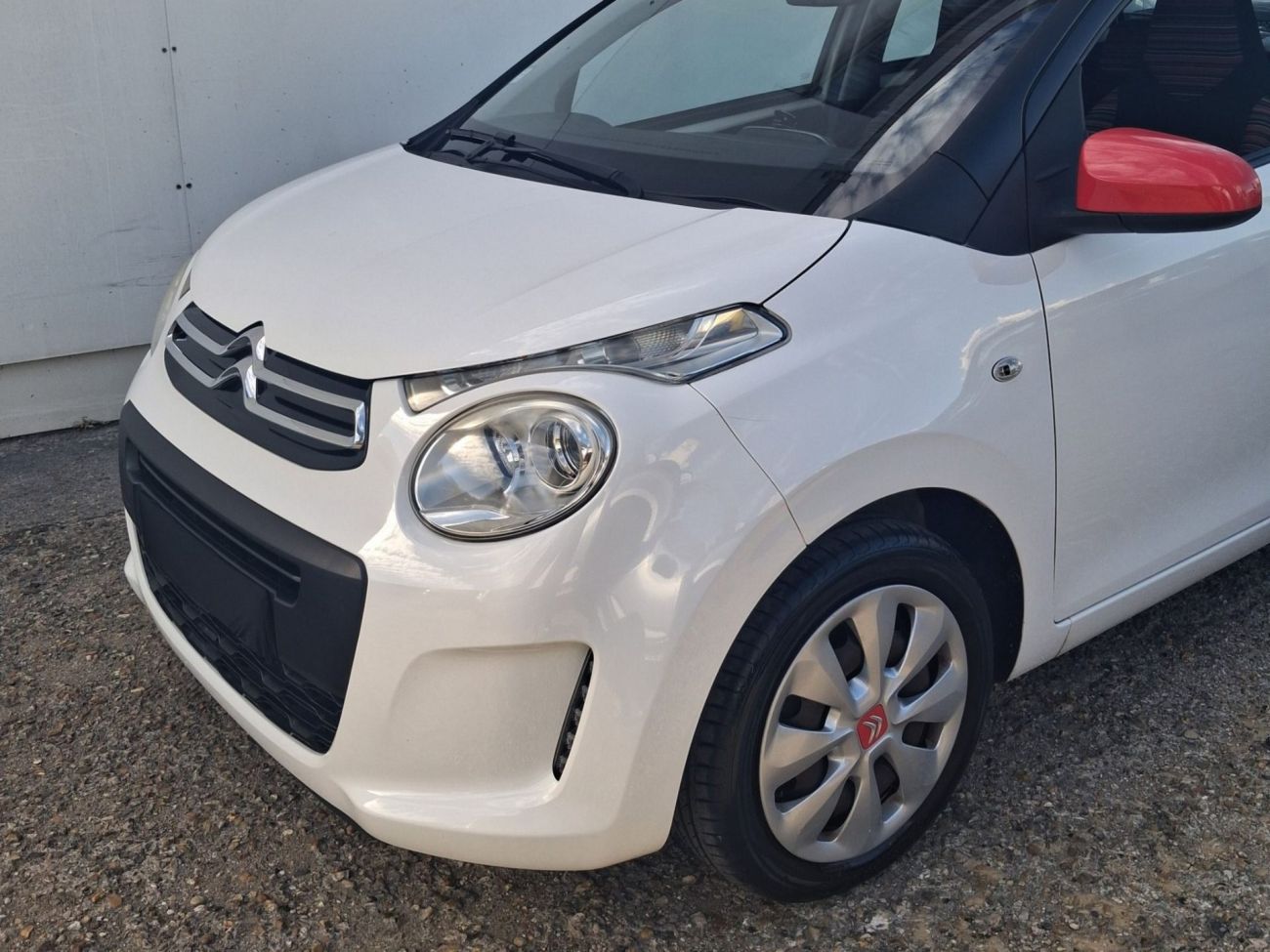 Mandataire Citroën C1 VTi 68 Mentos