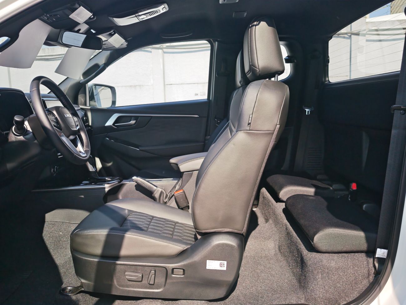 Mandataire ISUZU D-MAX N60 SPACE CAB 1.9 164 CH 4X4 BVA F+  2P