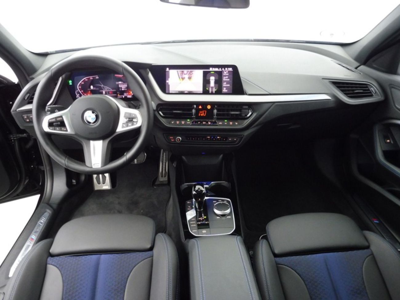 Mandataire BMW SERIE 1 118I STEPTRONIC 136 M-SPORT