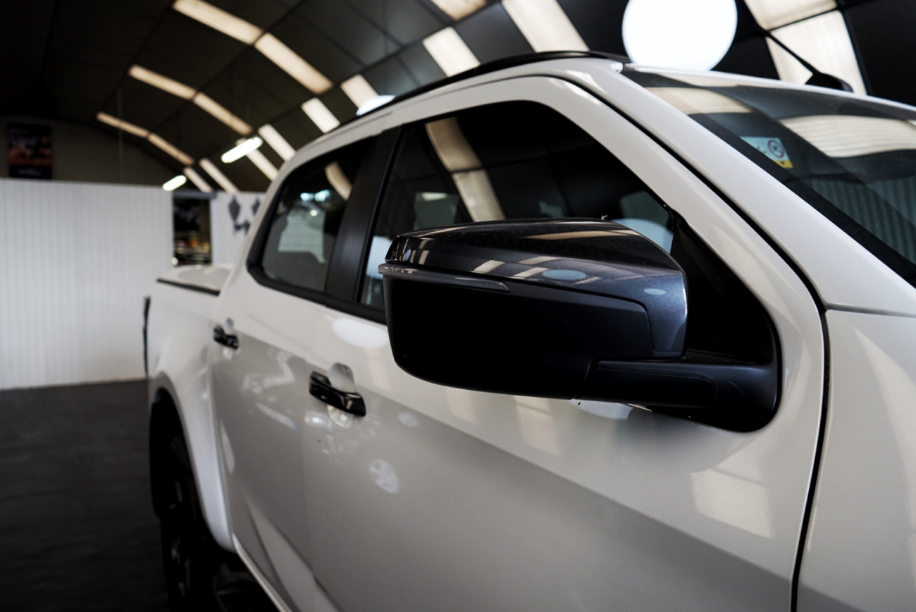 Mandataire ISUZU D-MAX CREW N60 NITRO SPORT 4X4 A/T 4 PLACES / PAS DE MALUS ECOLOGIQUE