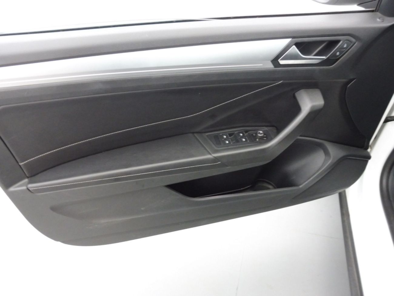 Mandataire VOLKSWAGEN T-Roc Cabriolet 1.5 TSI 150 DSGstyle