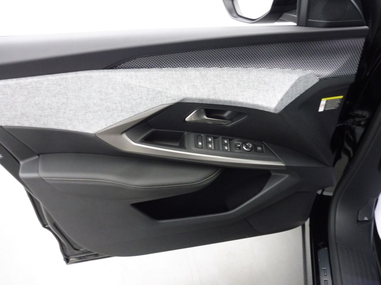 Mandataire PEUGEOT 3008 1.2 HYBRID 145CH GT E-DCS6
