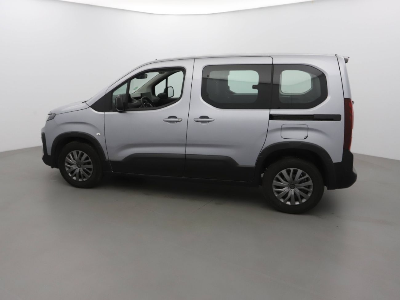 Mandataire PEUGEOT RIFTER TAILLE M - 1.5 BLUEHDI 100CH S&S ALLURE 5 PLACES