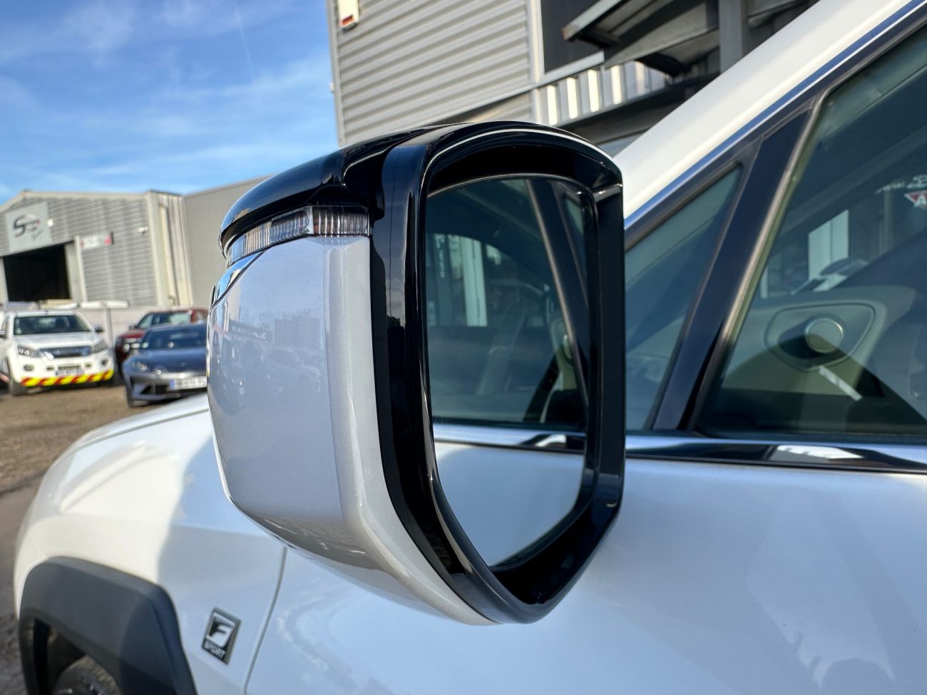 Mandataire LEXUS UX 250h 2WD F SPORT