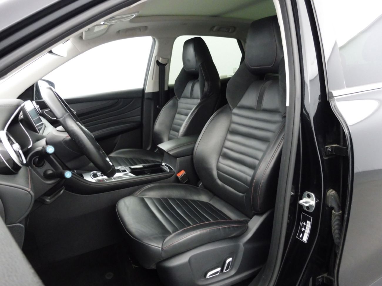 Mandataire MG HS 1.5 T-GDI 162 AT luxury