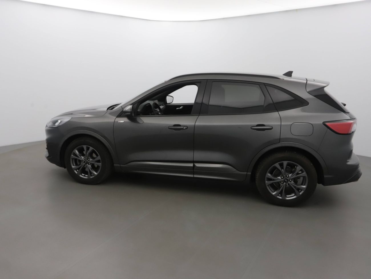 Mandataire Ford KUGA 2.0 TDCI 120CH ST-LINE POWERSHIFT