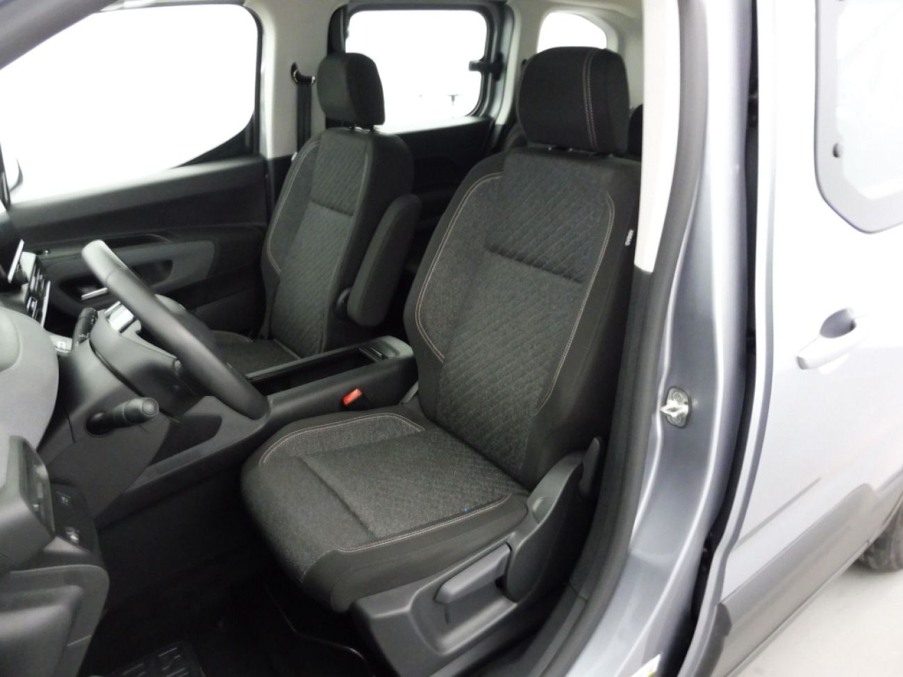 Mandataire PEUGEOT RIFTER TAILLE M - 1.5 BLUEHDI 100CH S&S ALLURE 5 PLACES