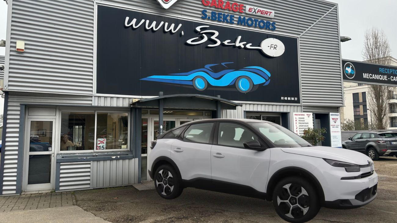 Mandataire Citroën C4 III Ph. 2  PLUS  HYBRID 145 e-DSC6