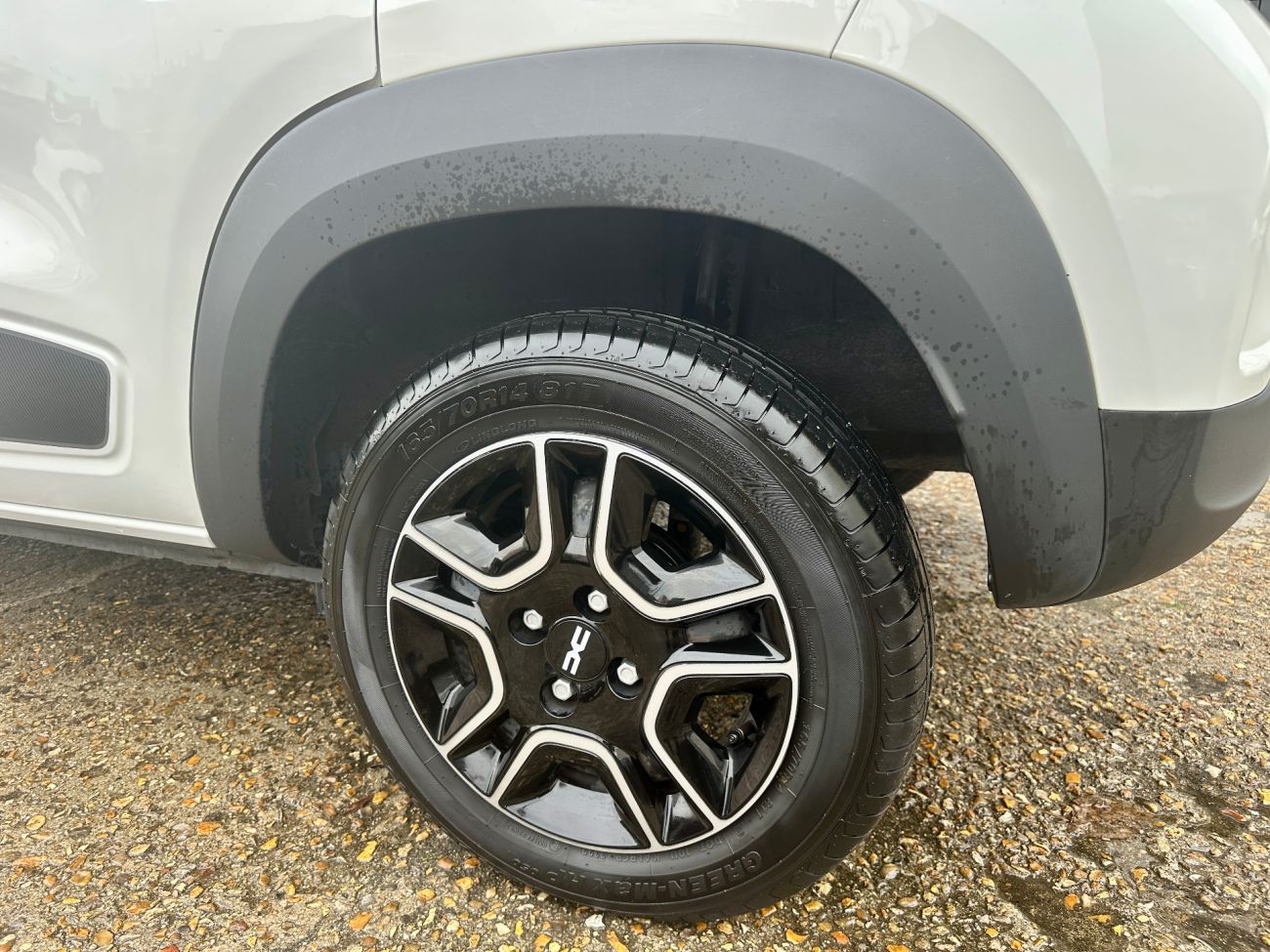 Mandataire Dacia SPRING Expression