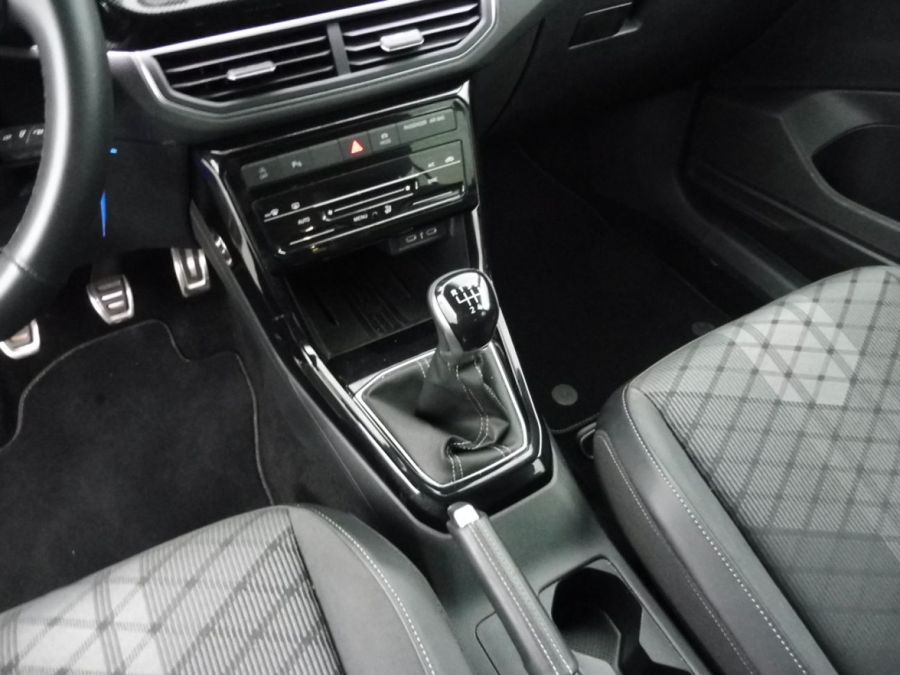 Mandataire VOLKSWAGEN T-Cross 1.0 TSI 115CH R-LINE