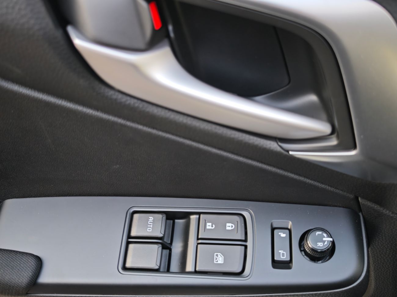 Mandataire ISUZU D MAX SPACE N60 BB+ A/T 4x4 MY2025 Euro6e