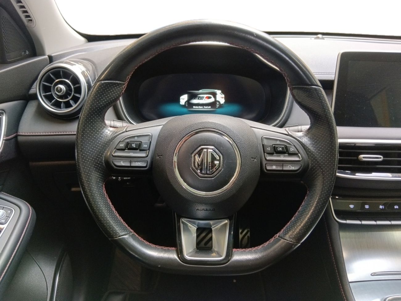 Mandataire MG HS 1.5 T-GDI 162 AT luxury