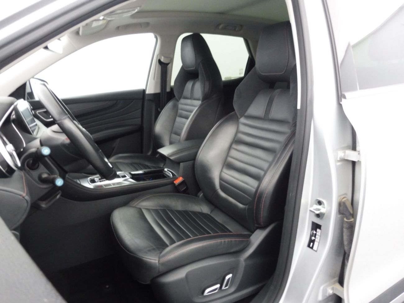Mandataire MG HS 1.5 T-GDI 162 AT luxury