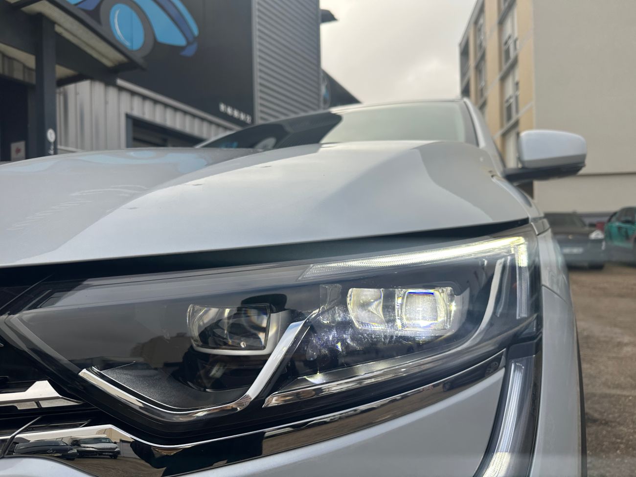 Mandataire RENAULT KOLEOS Tce 160 EDC Initiale Paris