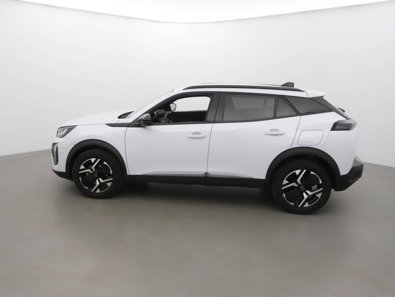 Mandataire PEUGEOT 2008 1.2 PURETECH 130CH S&S ALLURE EAT8