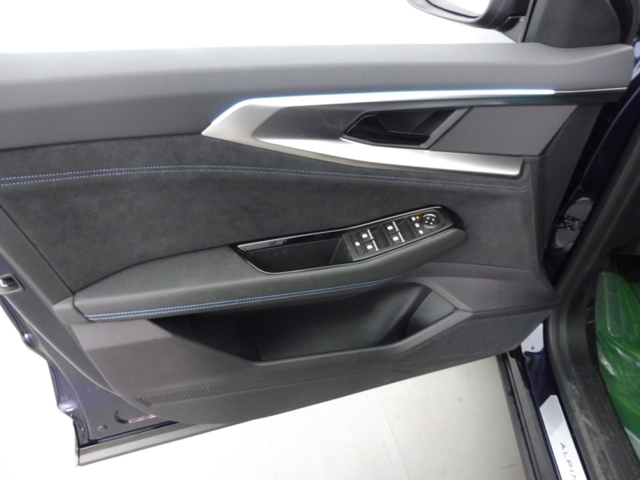 Mandataire RENAULT ESPACE VI 1.2 E-TECH FULL HYBRID 200CH ESPRIT ALPINE 7 PLACES - 25