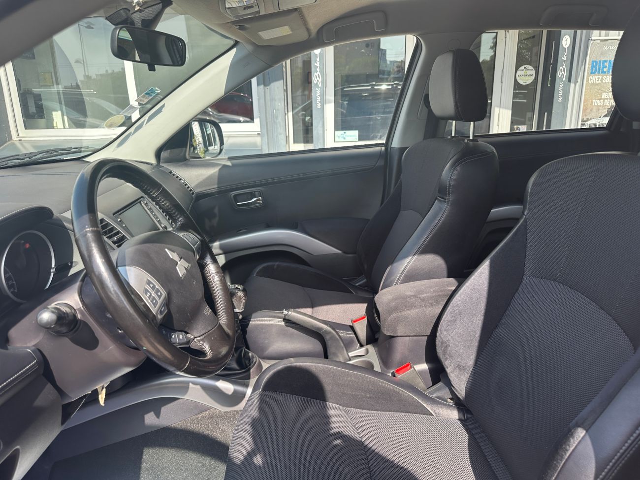 Mandataire MITSUBISHI OUTLANDER 2.2 DI-D 150 4WD Instyle