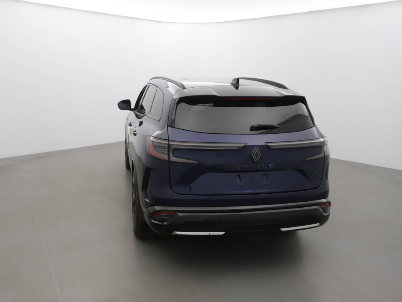 Mandataire RENAULT ESPACE VI 1.2 E-TECH FULL HYBRID 200CH ESPRIT ALPINE 7 PLACES - 25