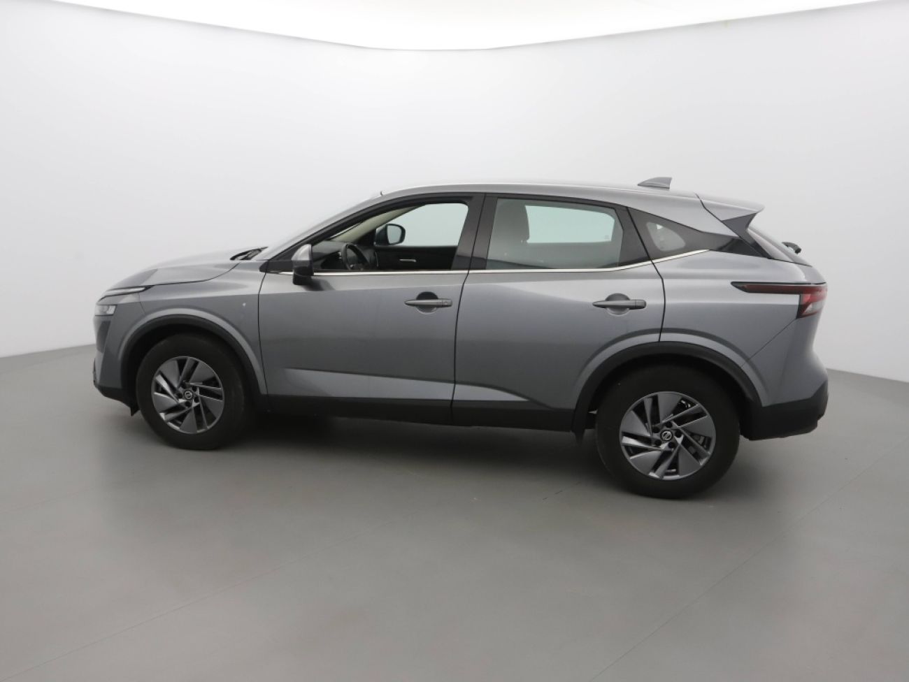 Mandataire NISSAN Qashqai 1.3 DIG-T 140 MHEVacenta