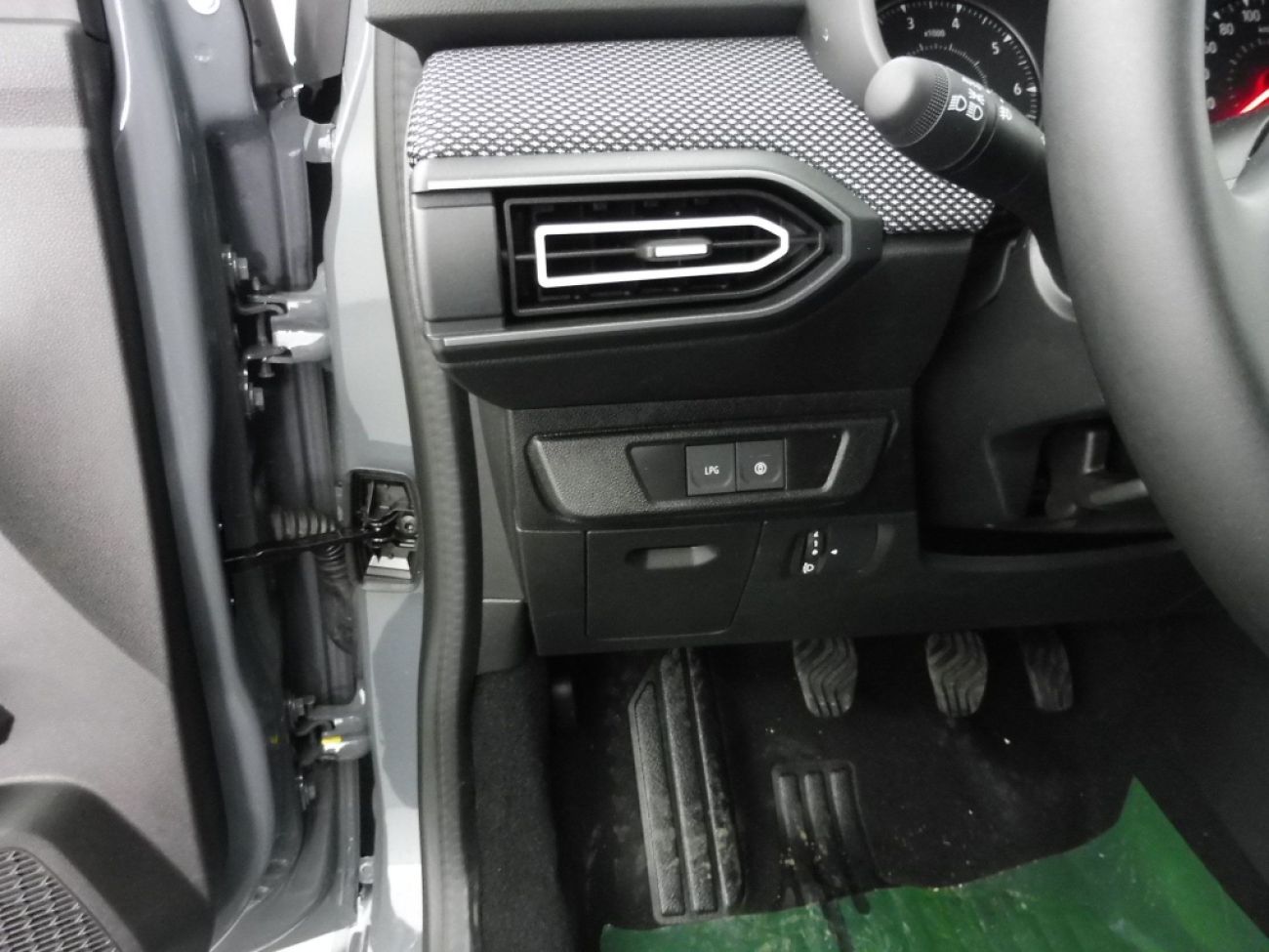 Mandataire Dacia Jogger 1.0 ECO-G 100CH EXPRESSION 7 PLACES -24