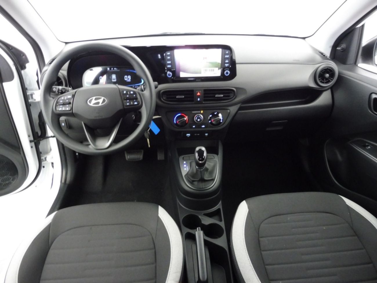 Mandataire Hyundai i10 1.0 63CH ECO INTUITIVE PACK BVR