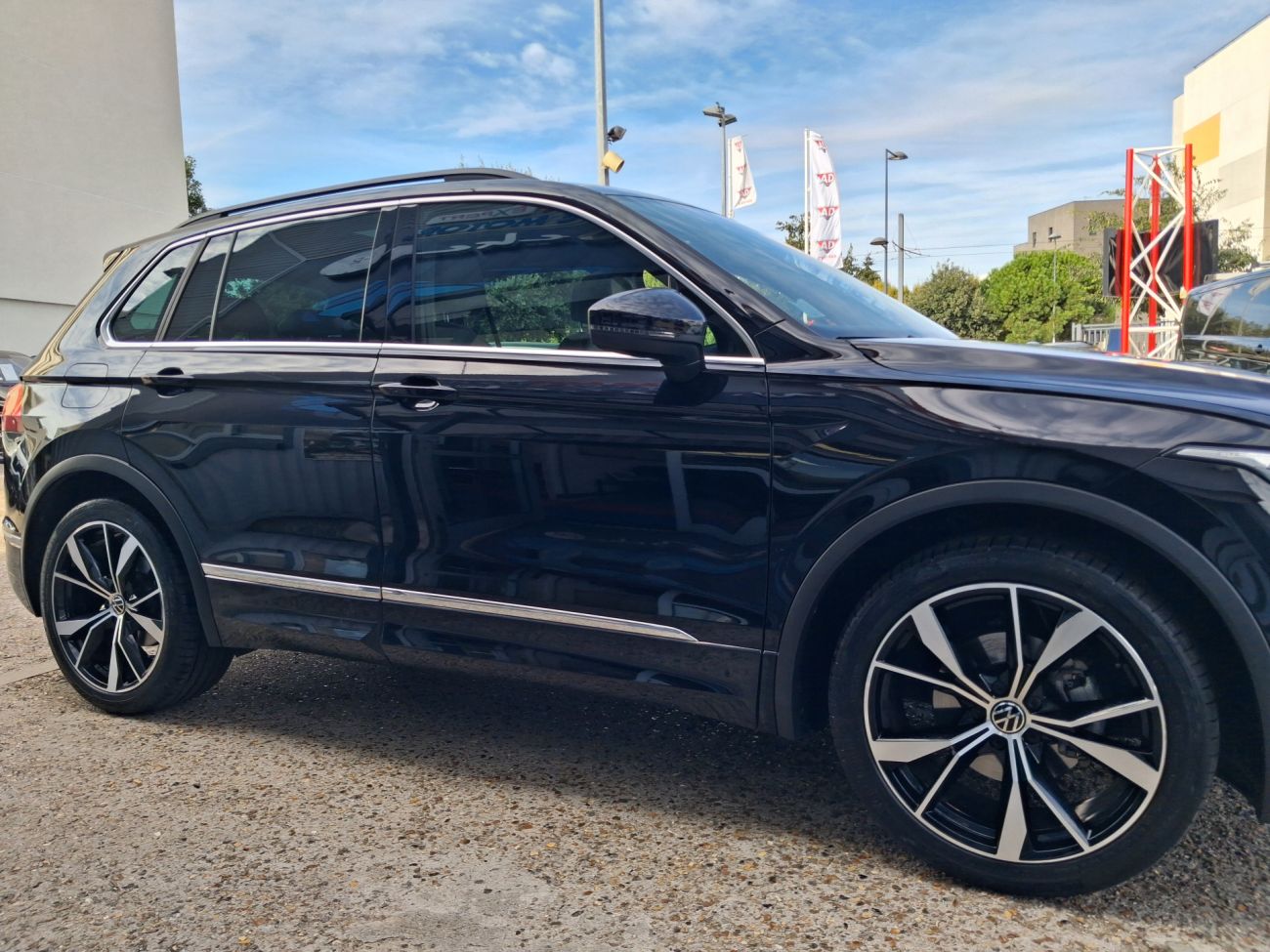 Mandataire VOLKSWAGEN TIGUAN 1.5 TSI 150ch DSG7 R-Line
