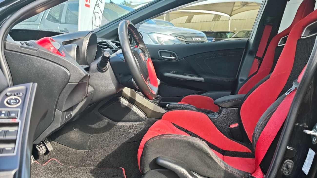 Mandataire HONDA CIVIC TYPE R 2.0 i-VTEC Type R GT FK2#06350