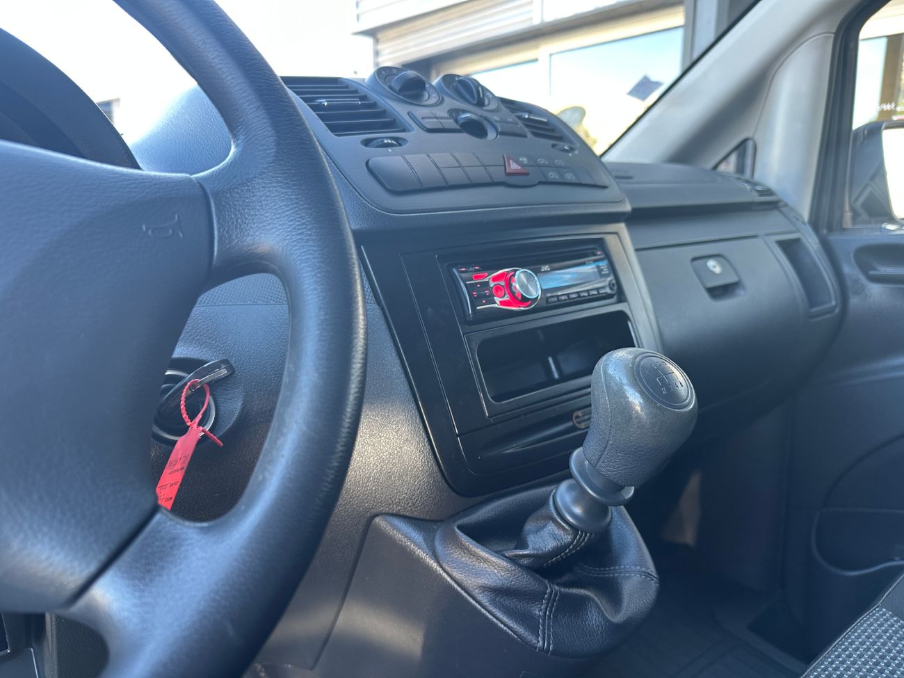 Mandataire MERCEDES VITO FOURGON 110 CDI 2.8t COMPACT 6 places