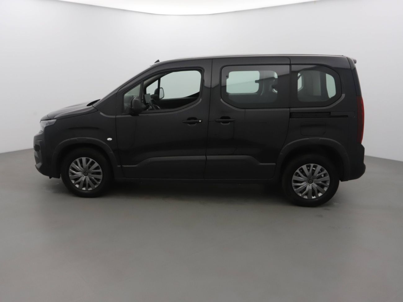 Mandataire PEUGEOT RIFTER TAILLE M - 1.5 BLUEHDI 100CH S&S ALLURE 5 PLACES
