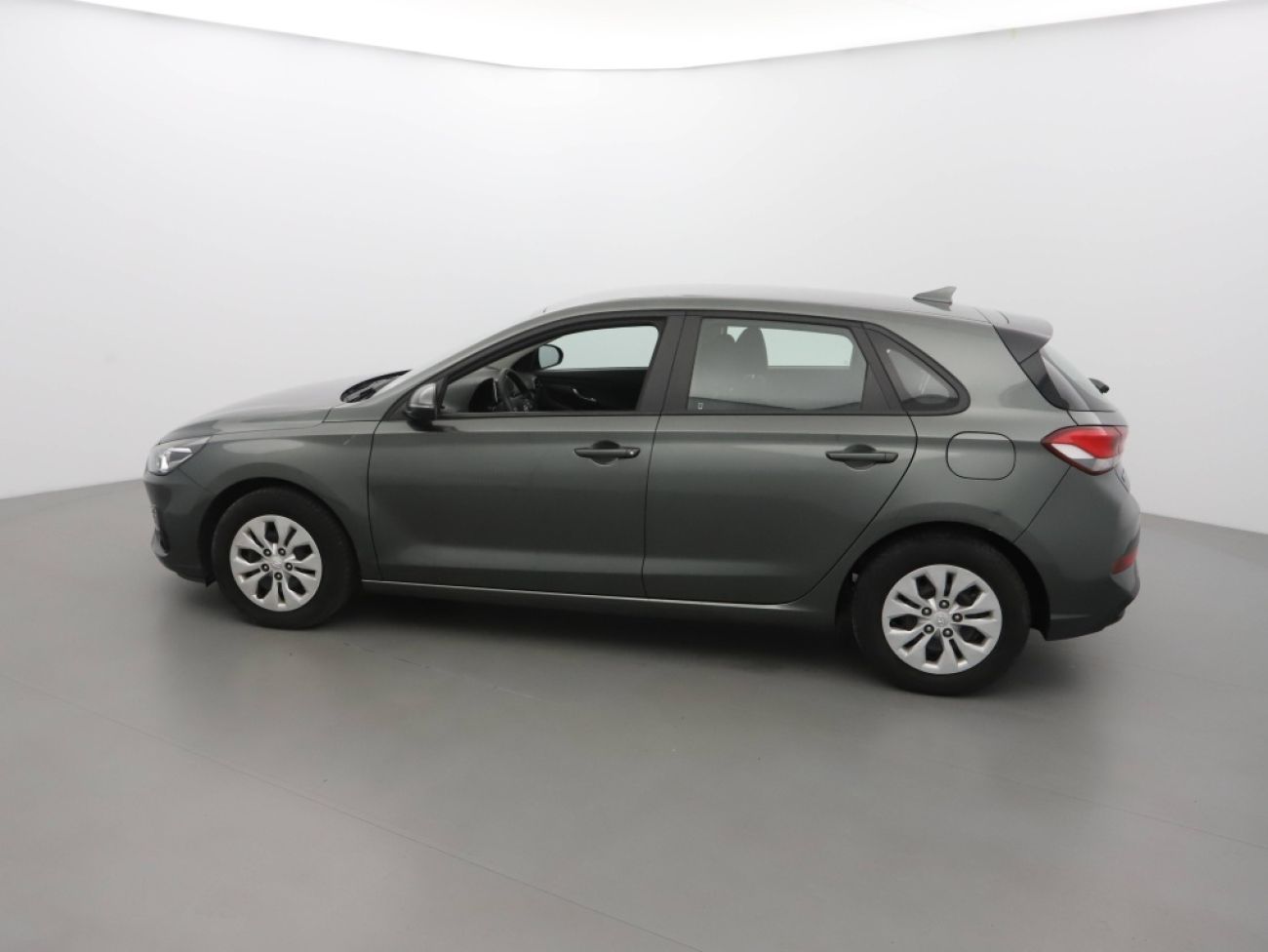 Mandataire Hyundai i30 1.5 DPI 110-