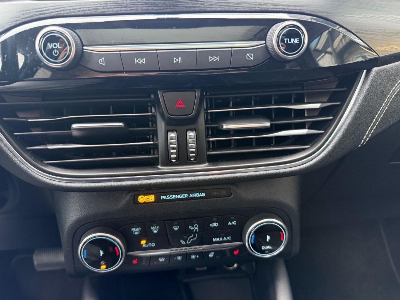 Mandataire Ford KUGA 2.5 Duratec 190 ch FlexiFuel FHEV E85 Powershift Vignale