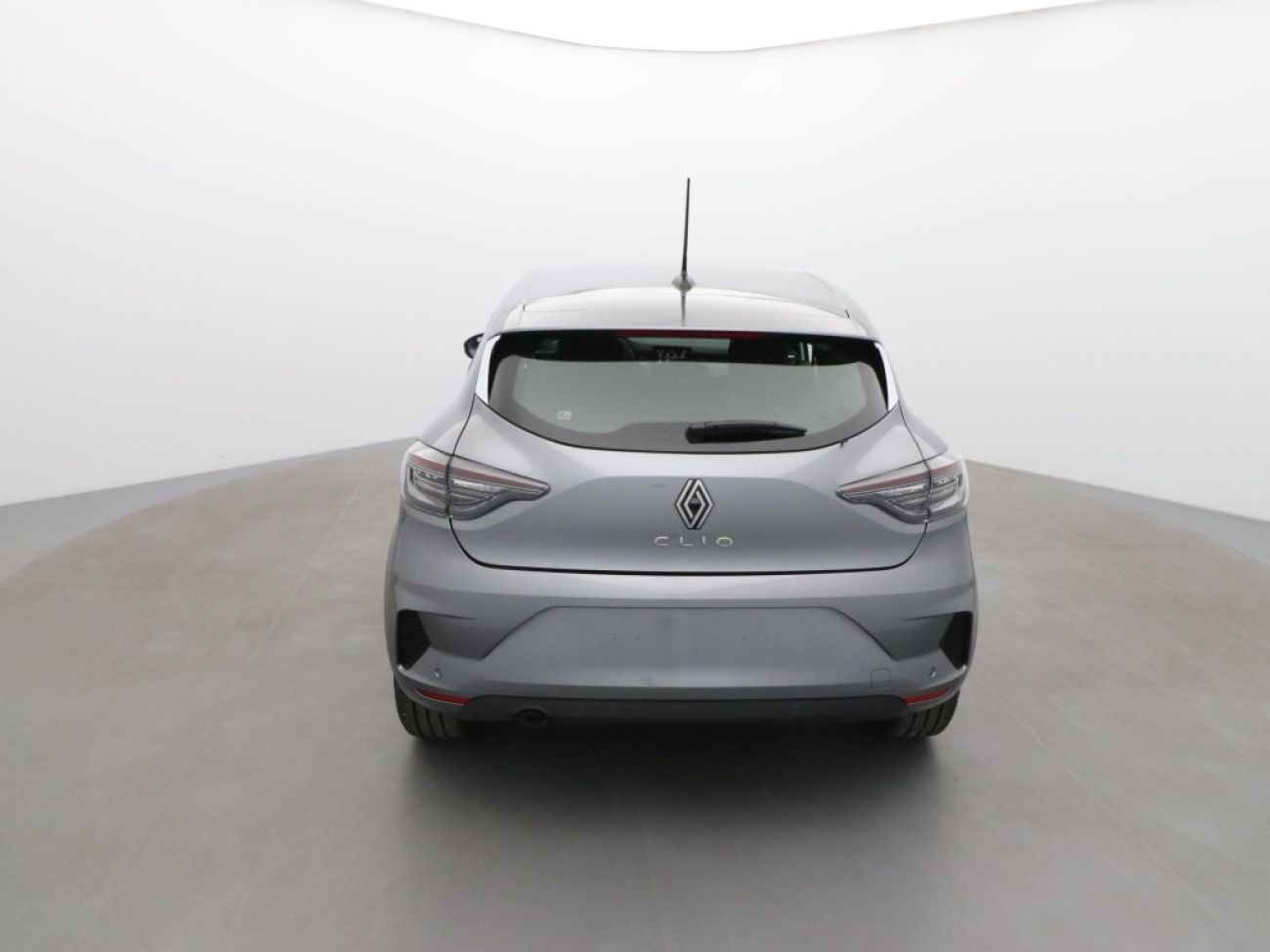 Mandataire RENAULT Clio 1.5 DCI 100CH EVOLUTION - 25