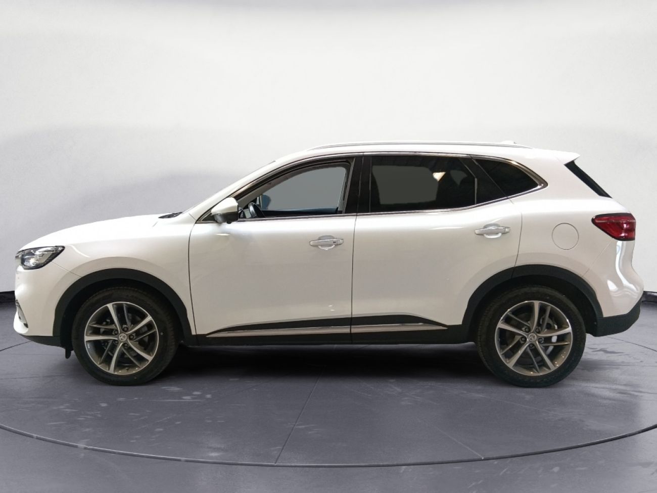Mandataire MG HS 1.5 T-GDI 162 AT luxury