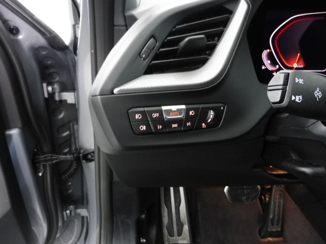 Mandataire BMW SERIE 1 118I STEPTRONIC 136 M-SPORT