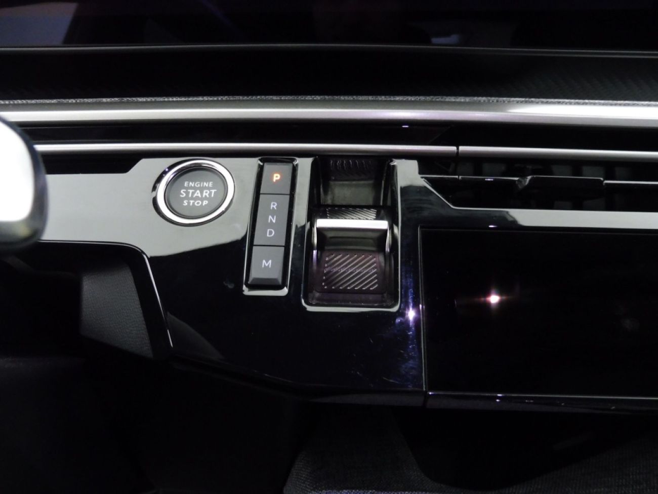 Mandataire PEUGEOT 3008 1.2 HYBRID 145CH ALLURE E-DCS6