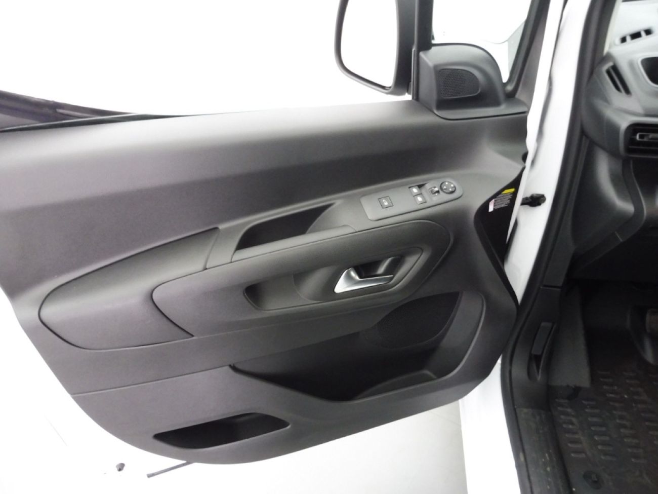 Mandataire PEUGEOT Partner XL 950KG BLUEHDI 130CH S&S EAT8