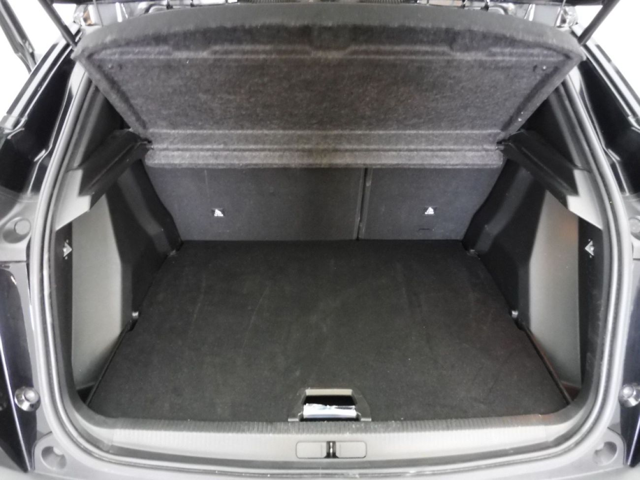 Mandataire PEUGEOT 2008 1.2 PURETECH 130CH S&S ALLURE EAT8