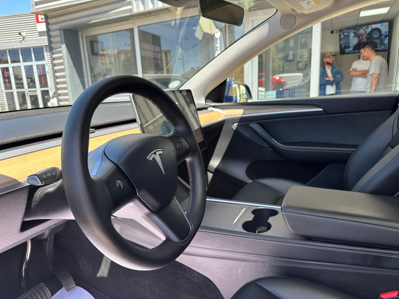 Mandataire TESLA MODEL Y Long-Range Dual Motor AWD AUTOPILOT Amélioré