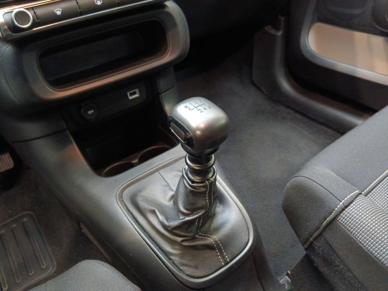 Mandataire Citroën C3 1.5 BLUEHDI 100CH S&S PLUS