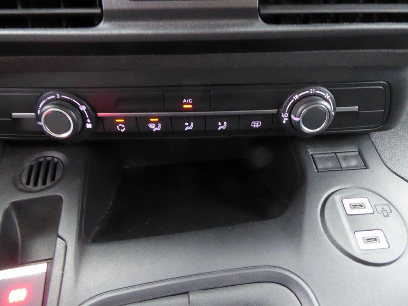 Mandataire PEUGEOT RIFTER TAILLE M - 1.5 BLUEHDI 100CH S&S ALLURE 5 PLACES
