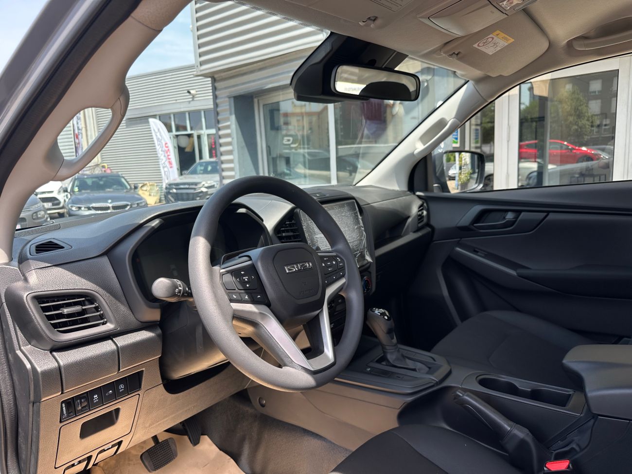 Mandataire ISUZU D-MAX NOUVEAU SINGLE 2.2L B-STRONG