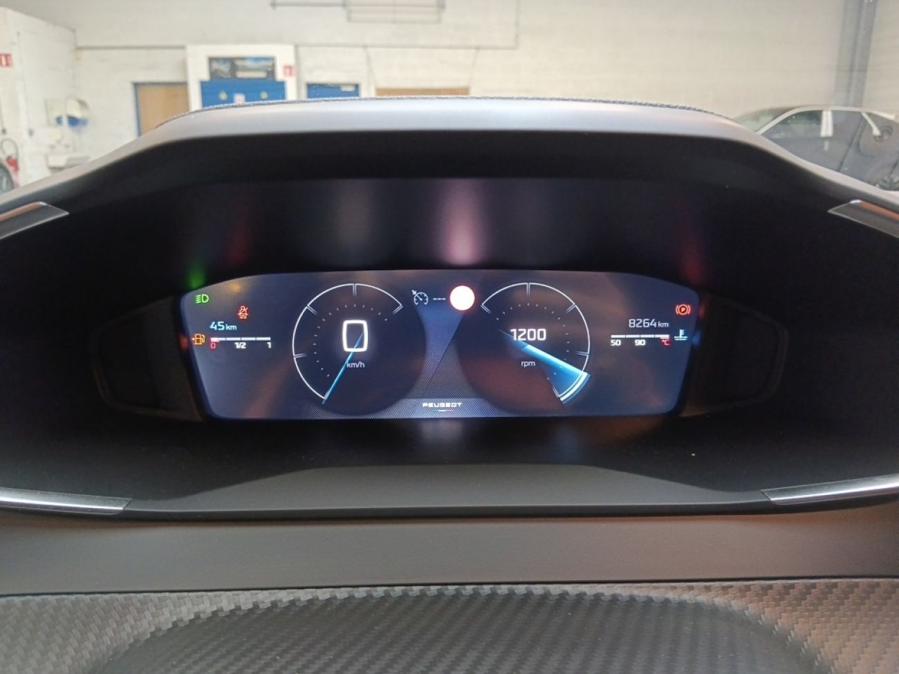 Mandataire PEUGEOT 208 1.2 100CH S&S ALLURE