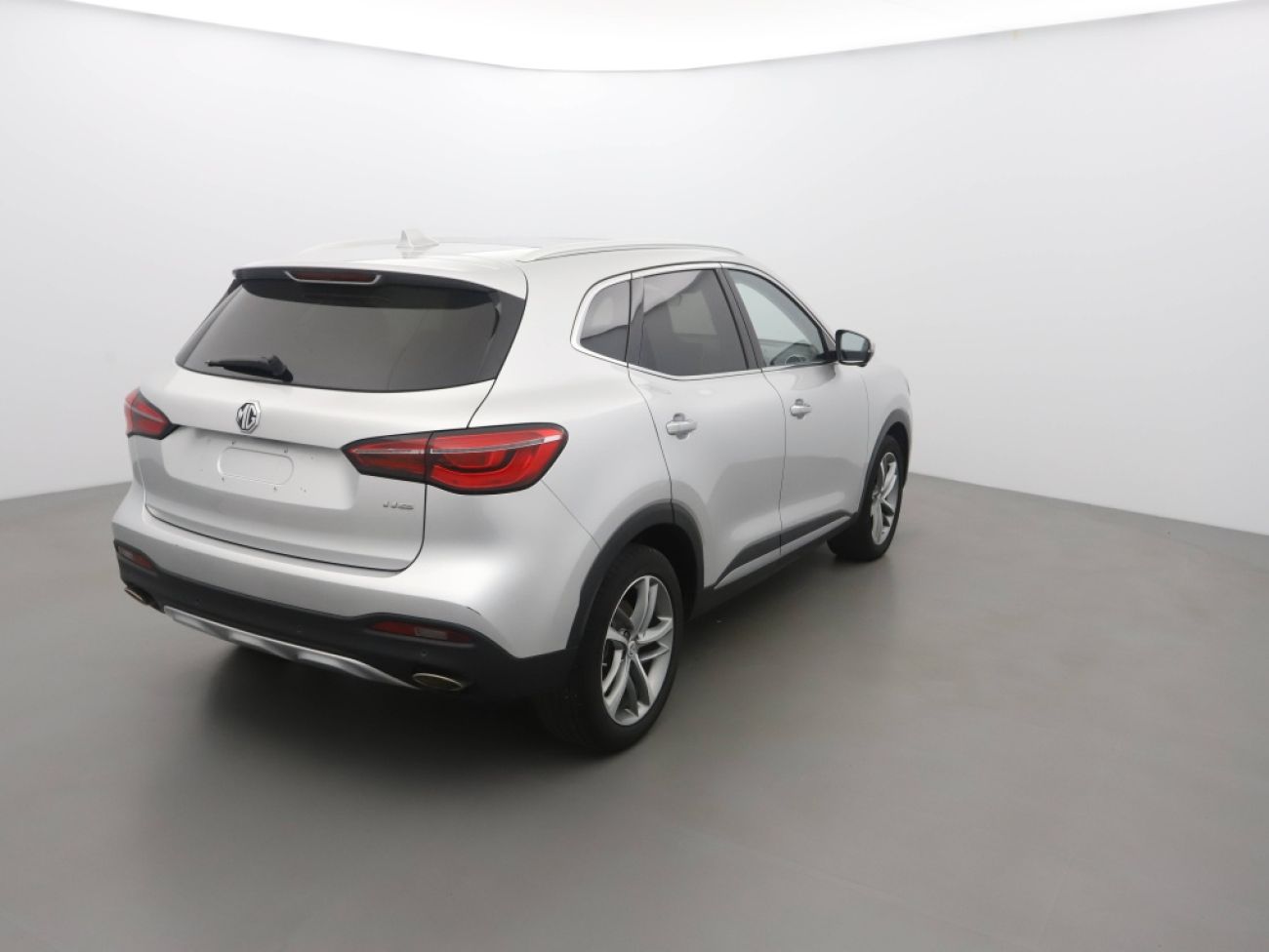 Mandataire MG HS 1.5 T-GDI 162 AT luxury