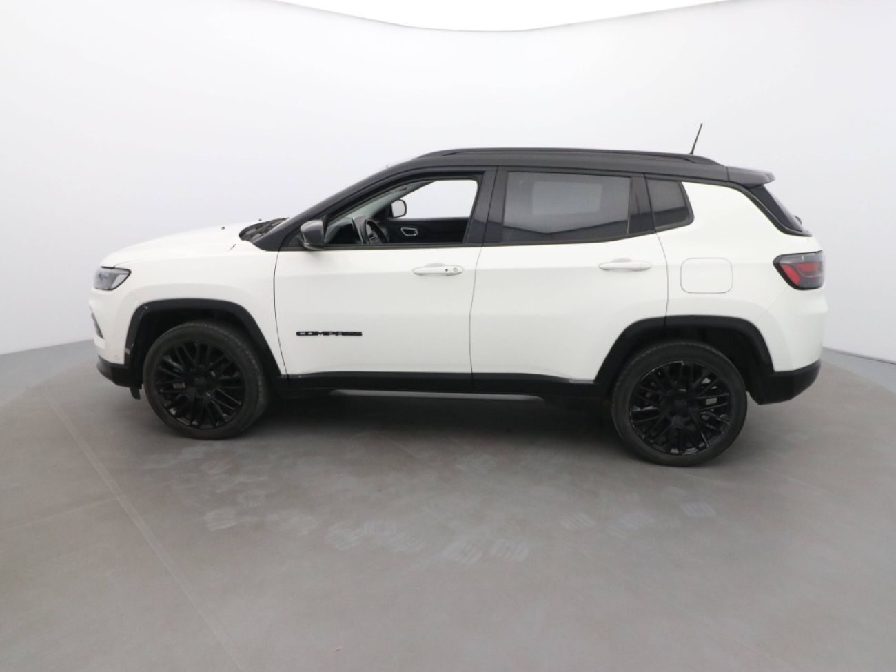 Mandataire Jeep Compass 1.3 TURBO T4 240CH PHEV 4XE S AT6 EAWD
