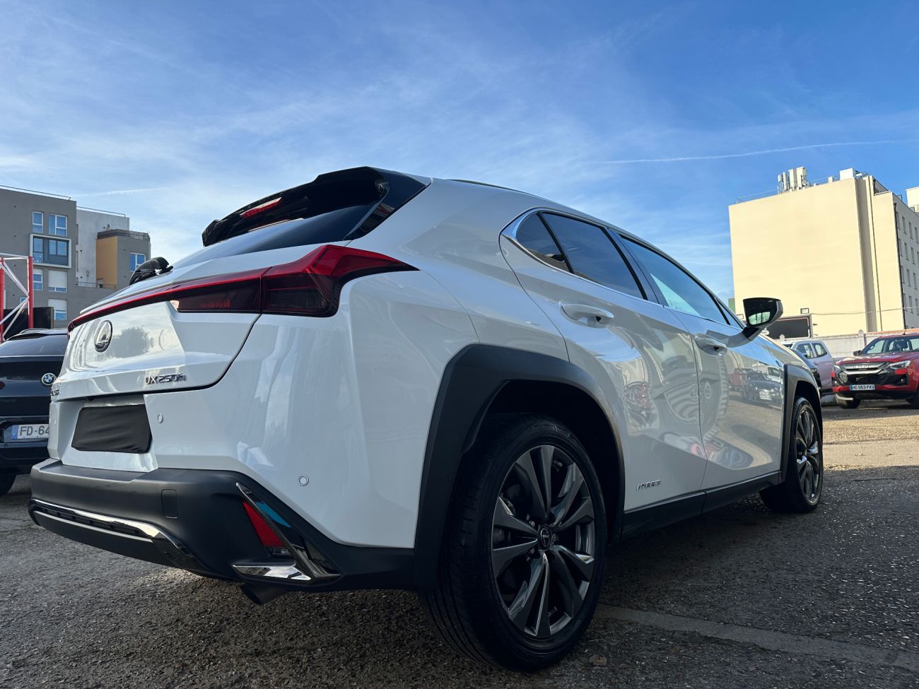 Mandataire LEXUS UX 250h 2WD F SPORT