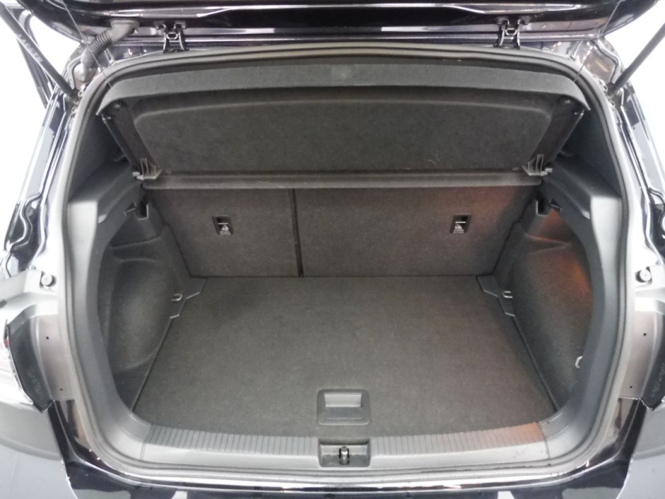 Mandataire VOLKSWAGEN T-Cross 1.0 TSI 115CH R-LINE