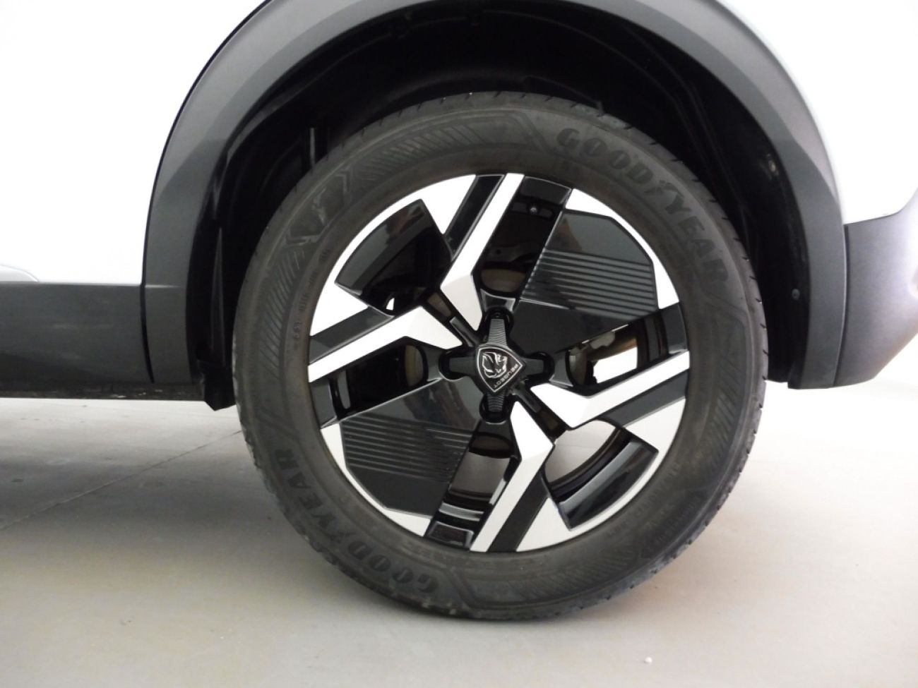 Mandataire PEUGEOT 2008 1.2 PURETECH 130CH S&S ALLURE EAT8