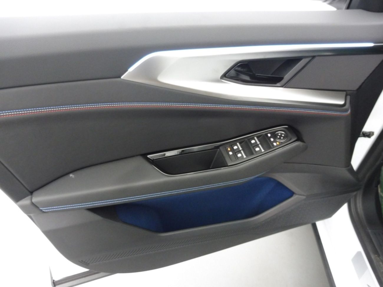 Mandataire RENAULT Rafale 1.2 E-TECH FULL HYBRID 200CH ESPRIT ALPINE - 25