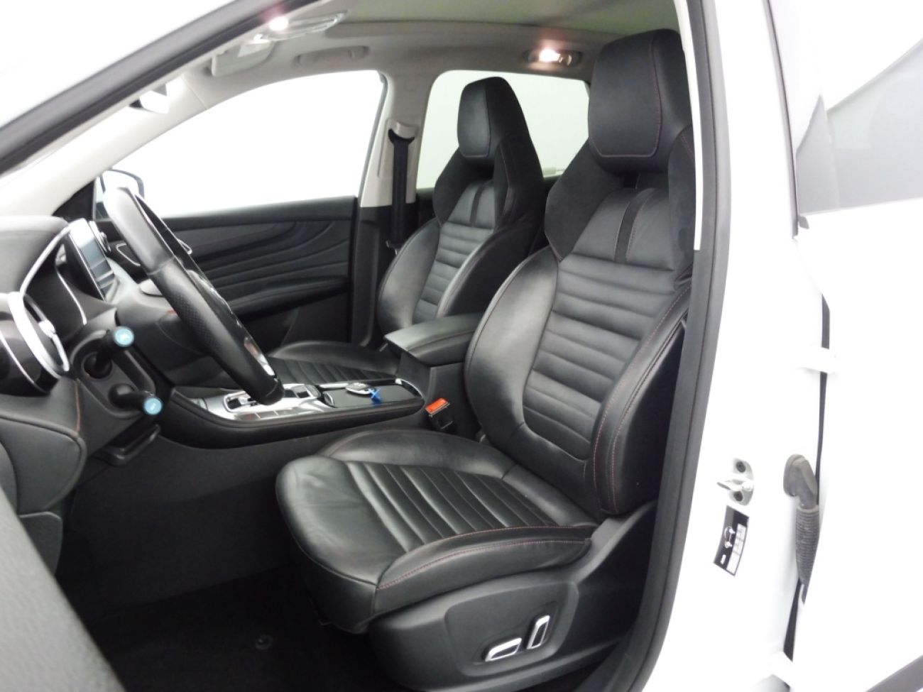 Mandataire MG HS 1.5 T-GDI 162 AT luxury