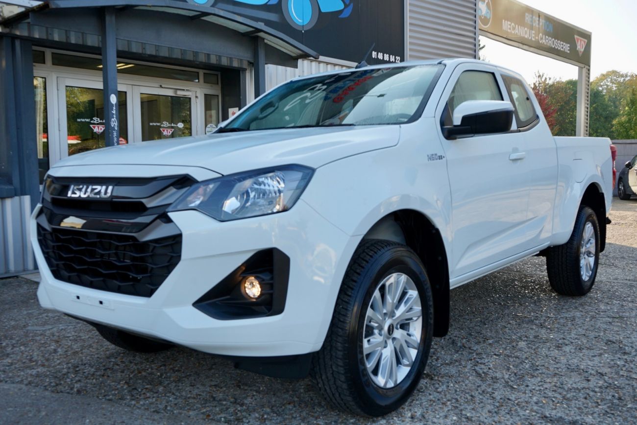 Mandataire ISUZU D-MAX N60 SPACE CAB 1.9 164 CH 4X4 BVA BB+